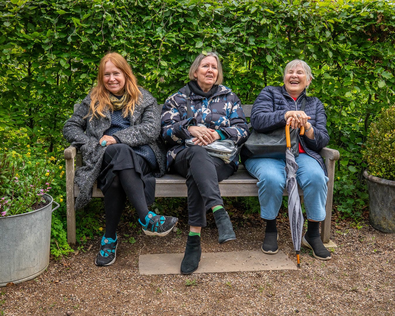 Men en dyb ro fortæller Kenn Römer-Bruhn levende historier fra et liv om design, blomstrende planter, kommunikation og mennesker