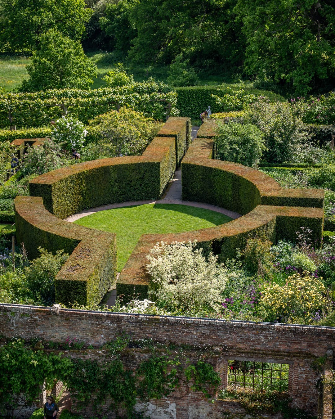 Stram struktur i haverne på Sissinghurst Castle Garden