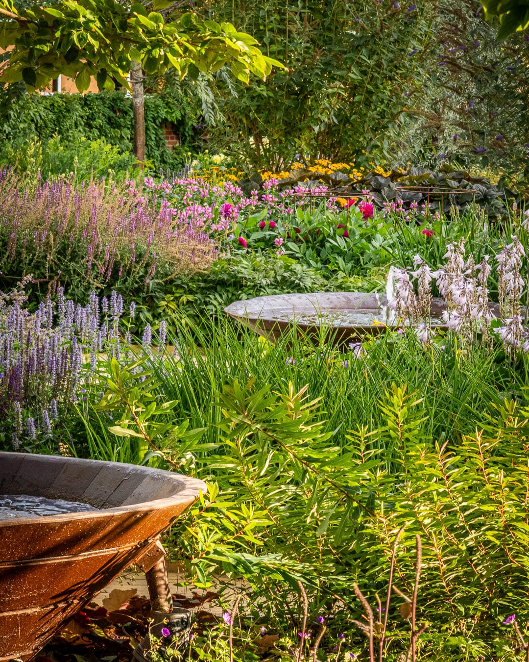 Kenn Römer-Bruhn samarbejder med Tivoli – et ikonisk kulturmiljø – hvor havekunst, lys og iscenesættelse går hånd i hånd